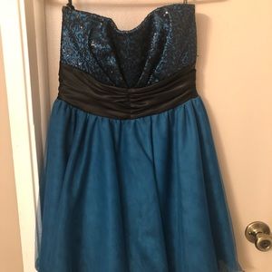 Ruffled bottom teal Homecoming dress
